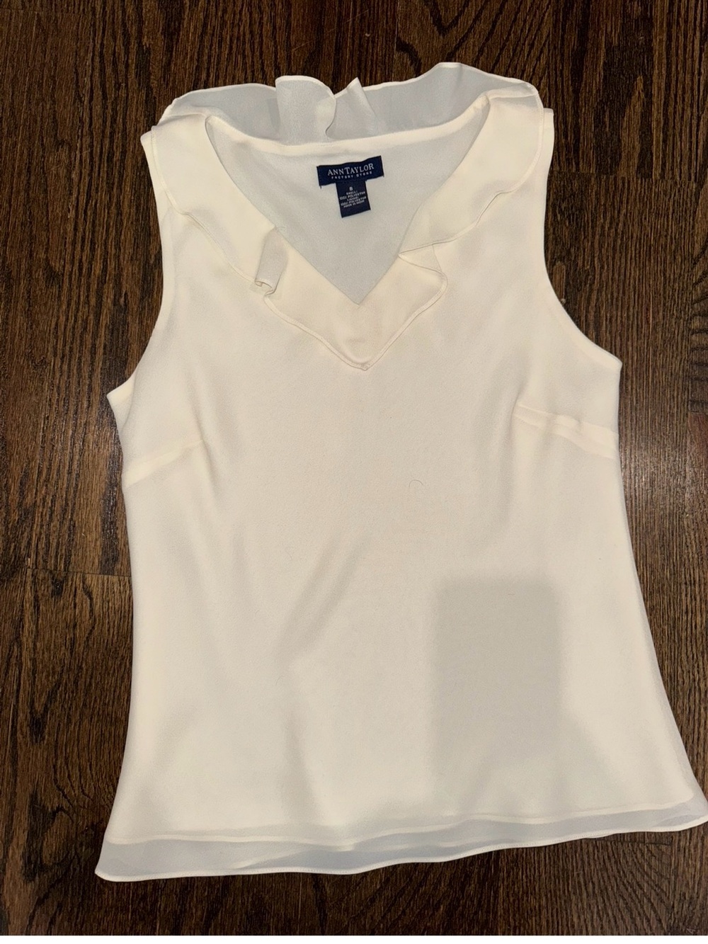Womens Ann Taylor Cream Ruffle V-Neck Sleeveless Camisole Size 8